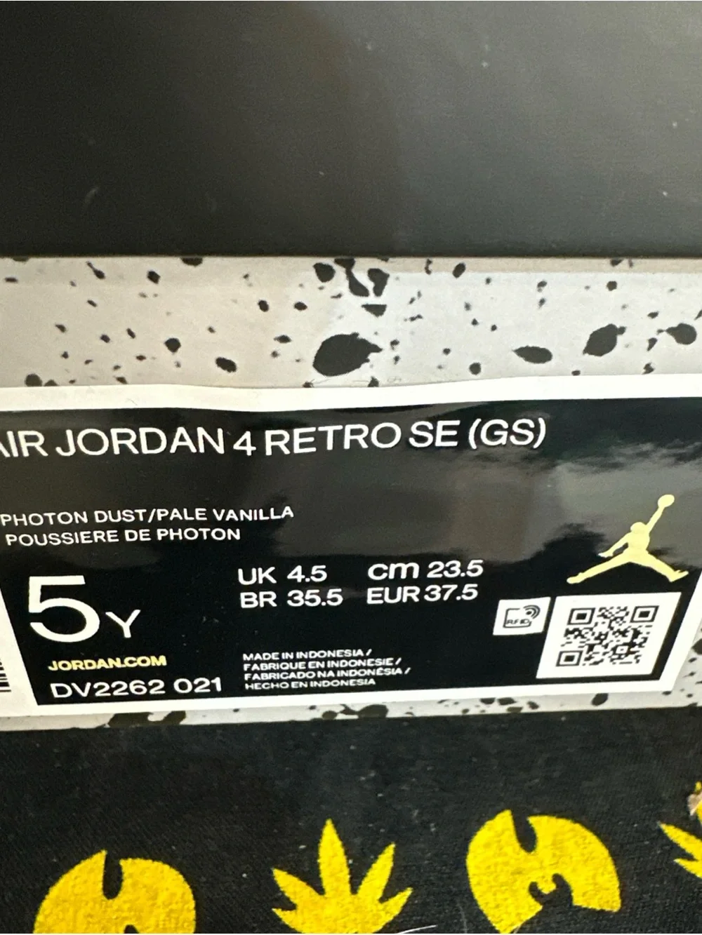 Jordan 4 Retro SE Craft Photon Dust Size 5Y/6.5W